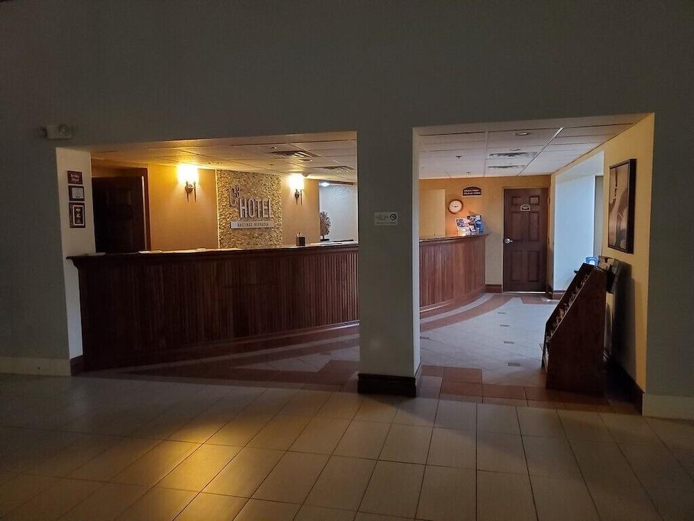 C3 Hotel And Convention Center Хастингс Экстерьер фото