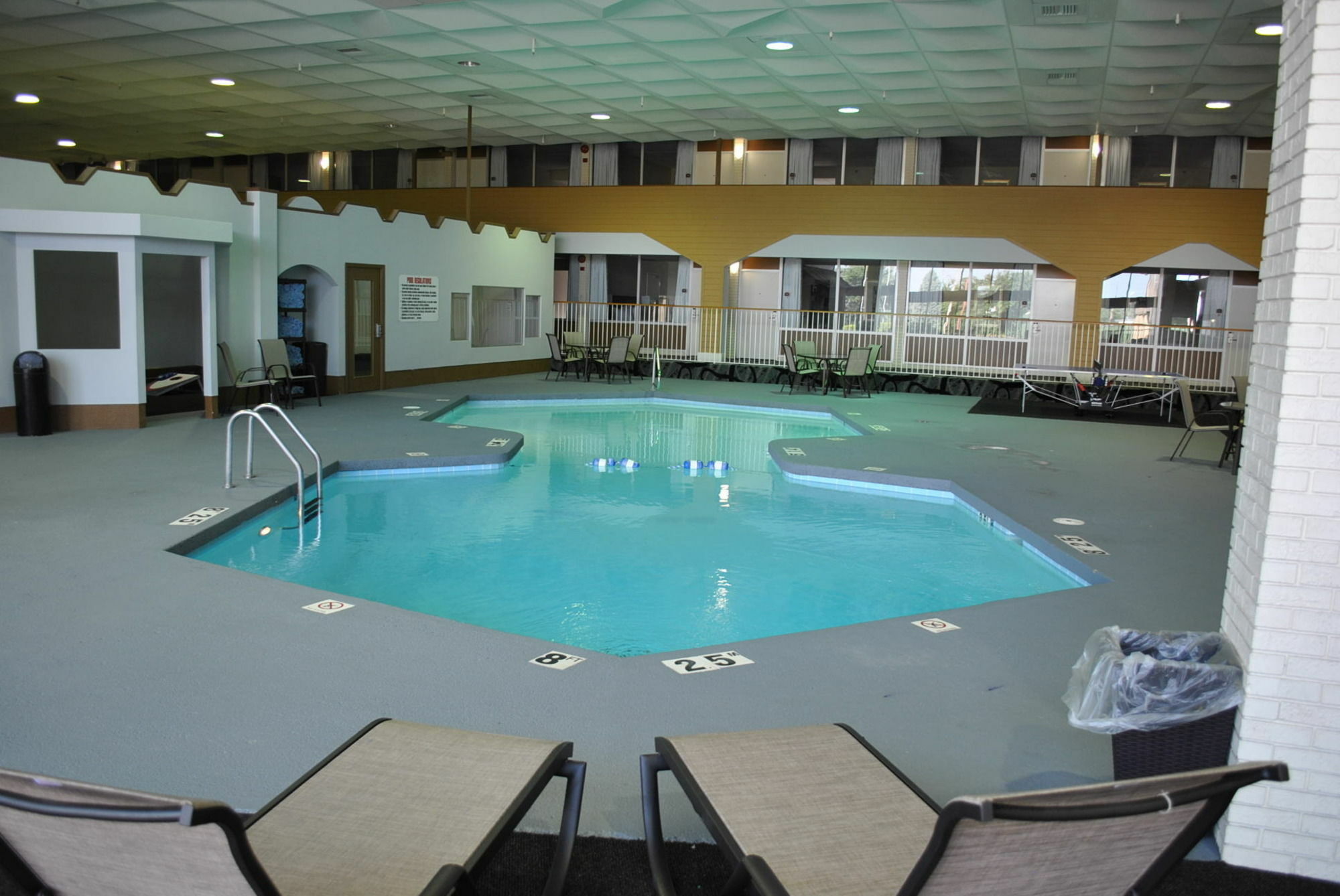 C3 Hotel And Convention Center Хастингс Экстерьер фото