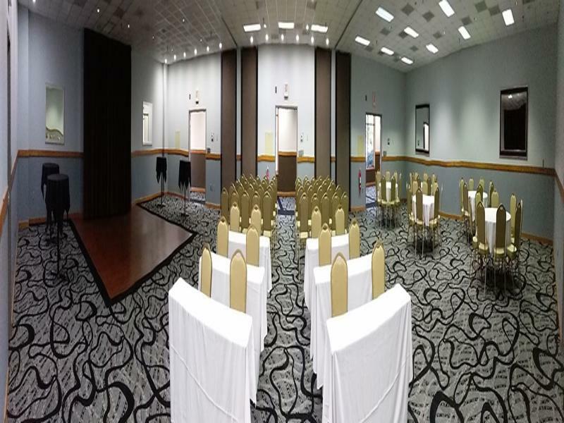C3 Hotel And Convention Center Хастингс Экстерьер фото